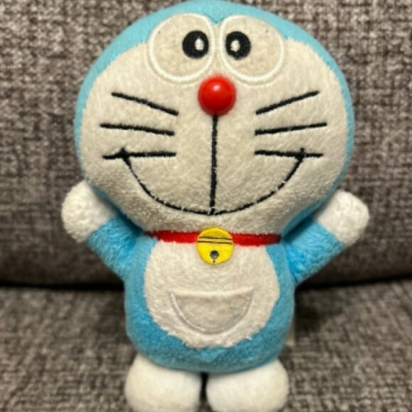 Taito Doraemon Plush Amusement Toy 4” - Picture 1 of 2